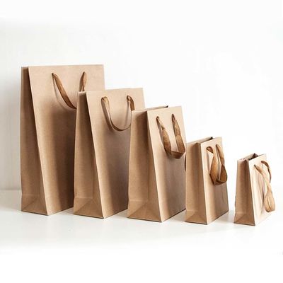 سفارش سفارشی پذیرفته شده لوگو حمل و نقل عمده قهوه قهوه ای کیسه کاغذ کرافت با دسته
