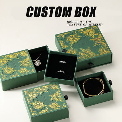 جعبه بسته‌بندی توخالی جواهرات مغناطیسی هدیه، سفارشی کارخانه 9*9 سانتی‌متر مربع، کاغذی برای گوشواره و گردنبند