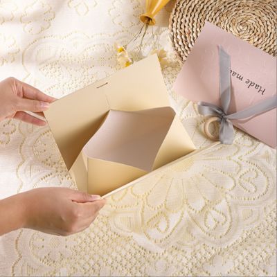 لوگو سفارشی جعبه تاشو منحصر به فرد عطر لوکس بسته بندی سخت برای عطر لوازم آرایشی لباس و جواهرات