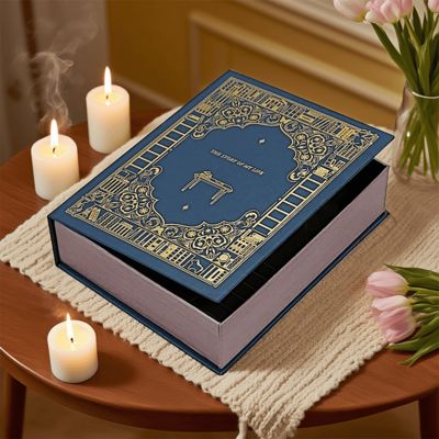 بسته بندی جعبه هدیه شکل کتاب لوکس چاپ شده سفارشی برای شمع های برند شده راه حل هدیه عروسی پریمیوم