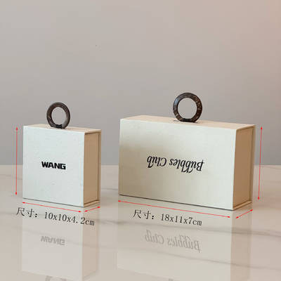گردنبند جواهرات سفید طراحی شخصی ارائه مغناطیسی جعبه لوگو سفارشی حلقه گوشواره گردنبند دستبند بسته بندی جعبه کاغذی